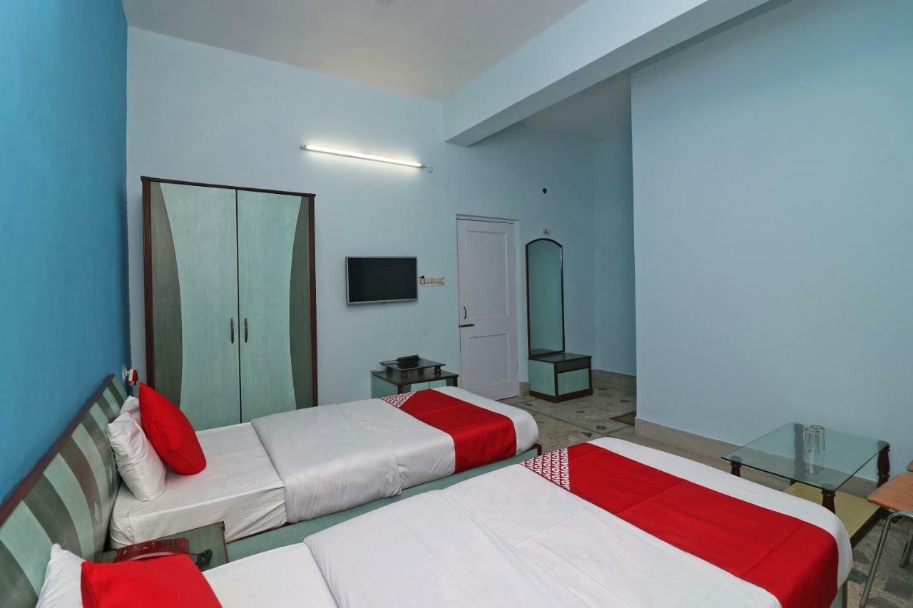 Oyo 37989 Hotel Debarshi Bānkura Exterior foto